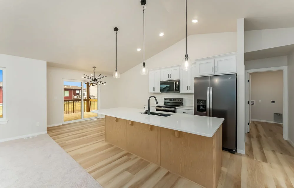 11-custom-1301 N Poplar Ave-20