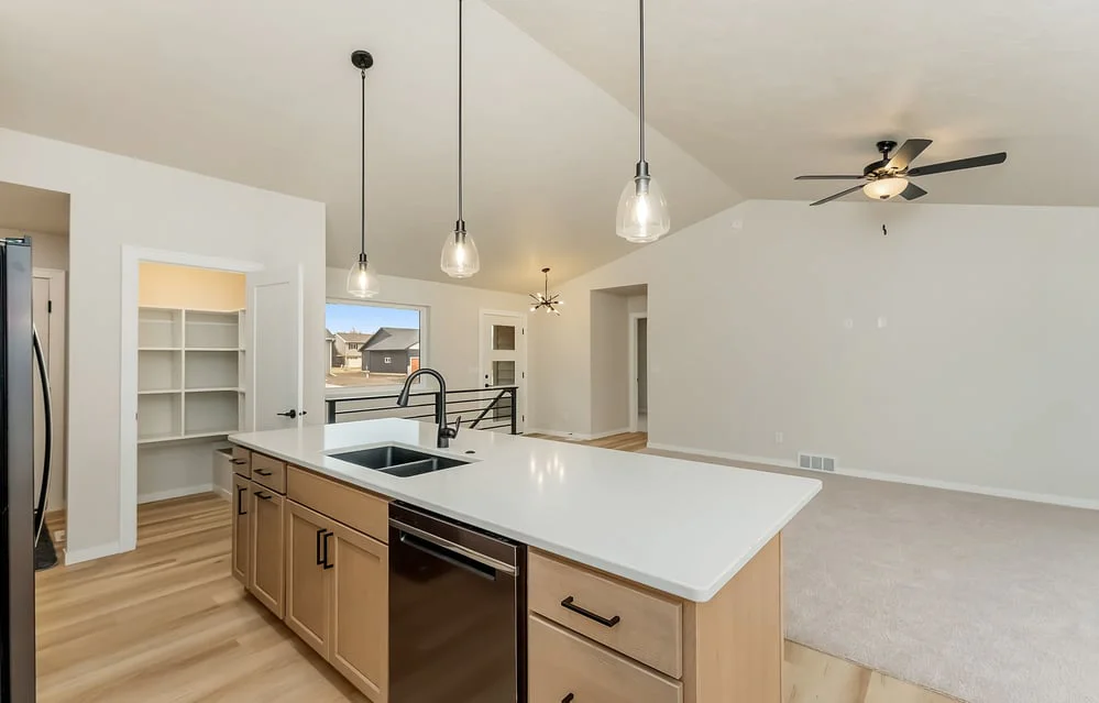 13-custom-1301 N Poplar Ave-26
