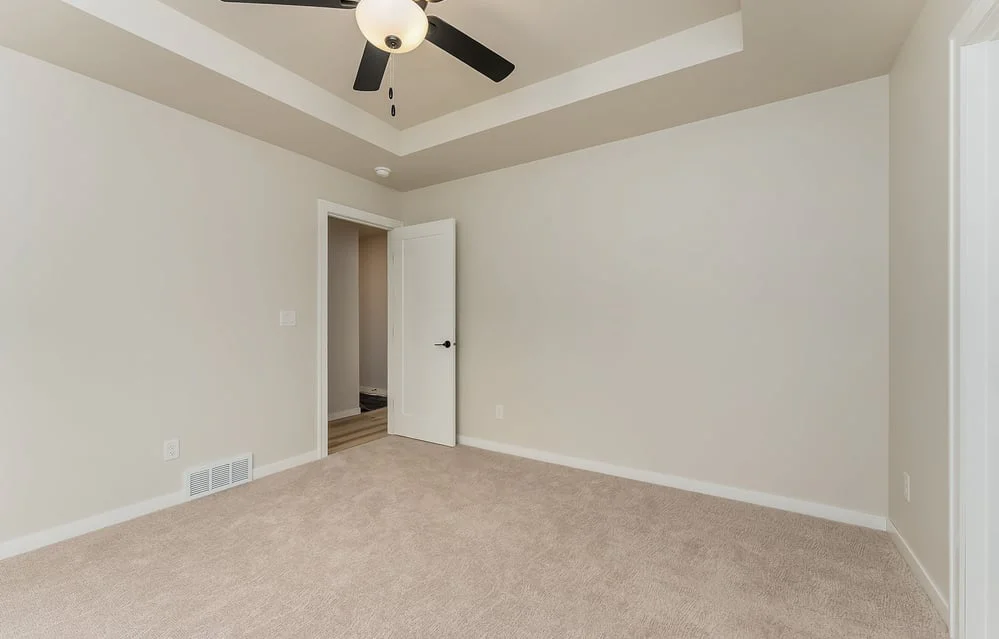 3-custom-1301 N Poplar Ave-5