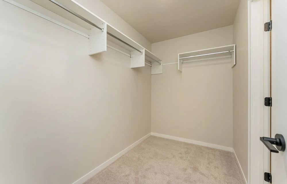 4-custom-1301 N Poplar Ave-7