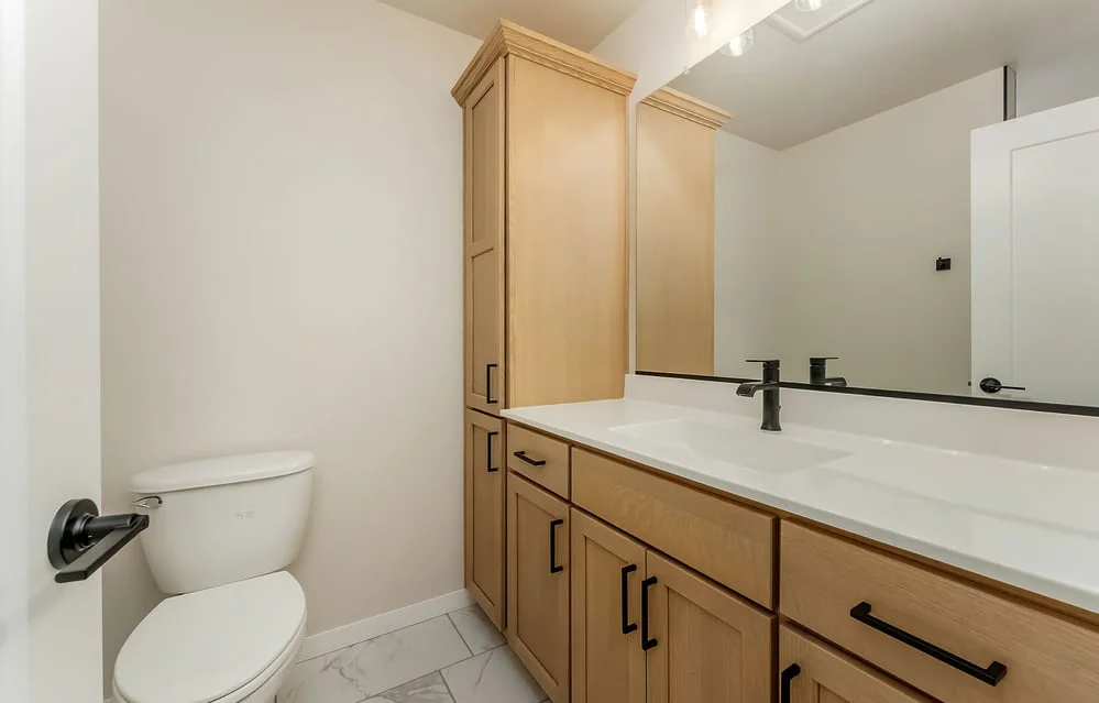 5-custom-1301 N Poplar Ave-9