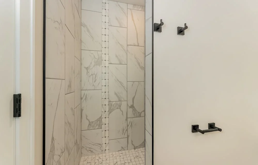 6-custom-1301 N Poplar Ave-12